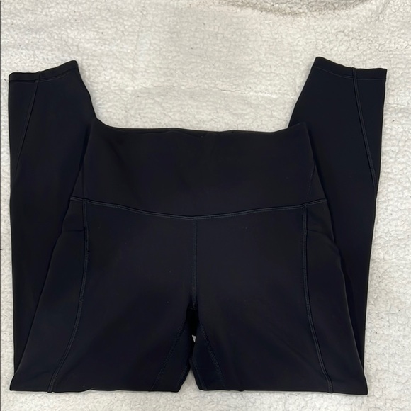 Black High-Waisted Leggings - Picture 3 of 9